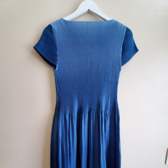 One size fits all stretchy dress, blue very flowy airy summer dress - Picture 6 of 6